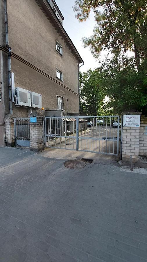 Fun And Chill Patalpu Ir Pirties Nuoma Apartment Vilnius Bagian luar foto